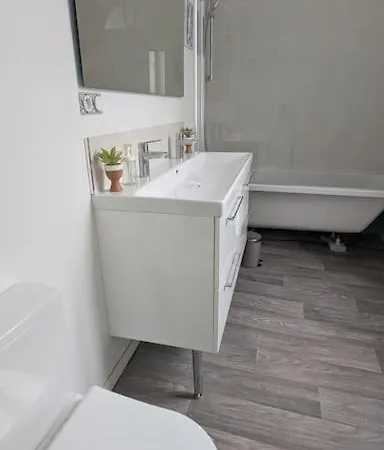 New Cosy Oasis - 2ch - 75 M2 Grande Terrasse Collective Apartment *